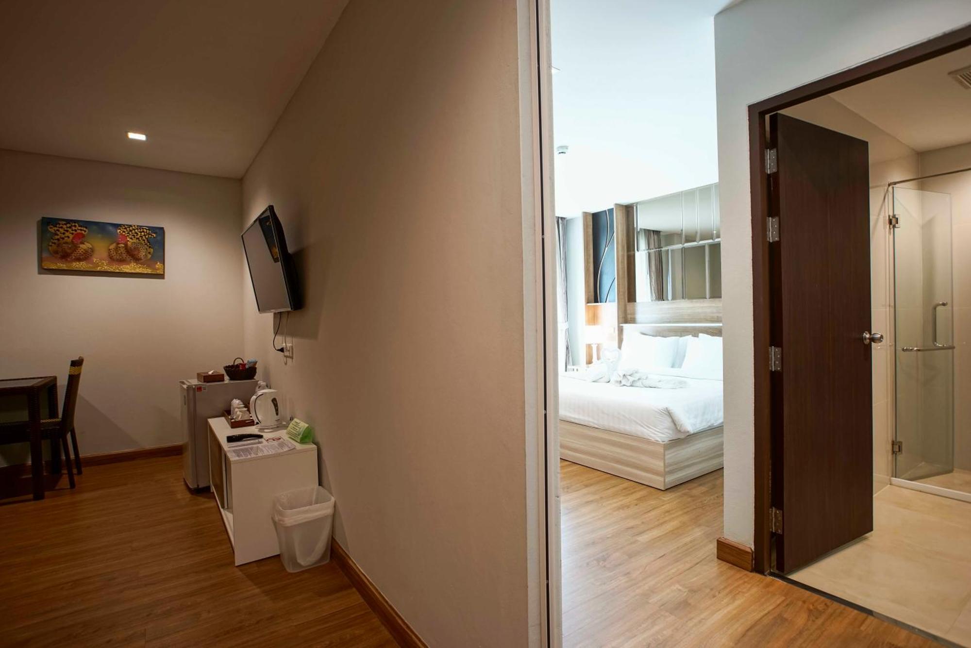 Nantra Chiangmai Riverfront Hotel Чиангмай Стая снимка