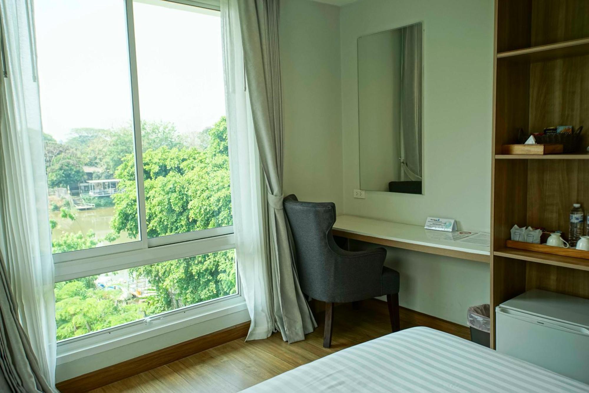 Nantra Chiangmai Riverfront Hotel Чиангмай Стая снимка