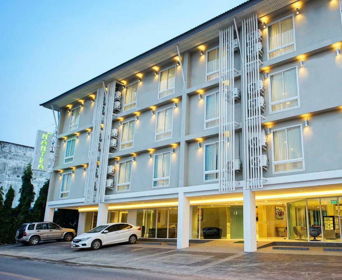 Nantra Chiangmai Riverfront Hotel Чиангмай Екстериор снимка